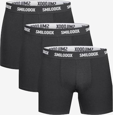 Smilodox Boxer shorts 'Larry' in Black: front