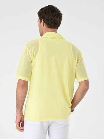 Antioch Regular fit Button Up Shirt in Yellow