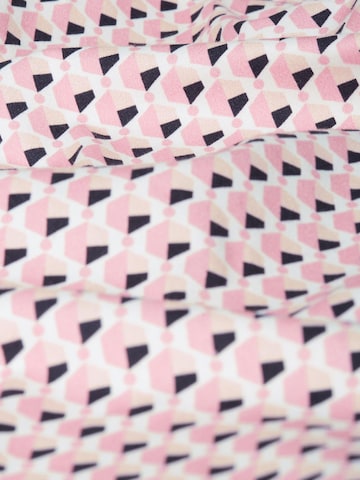 Regular Jean Goldner en rose