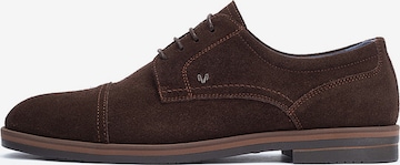 Martinelli Buty sznurowane 'Douglas' w kolorze brązowy: przód