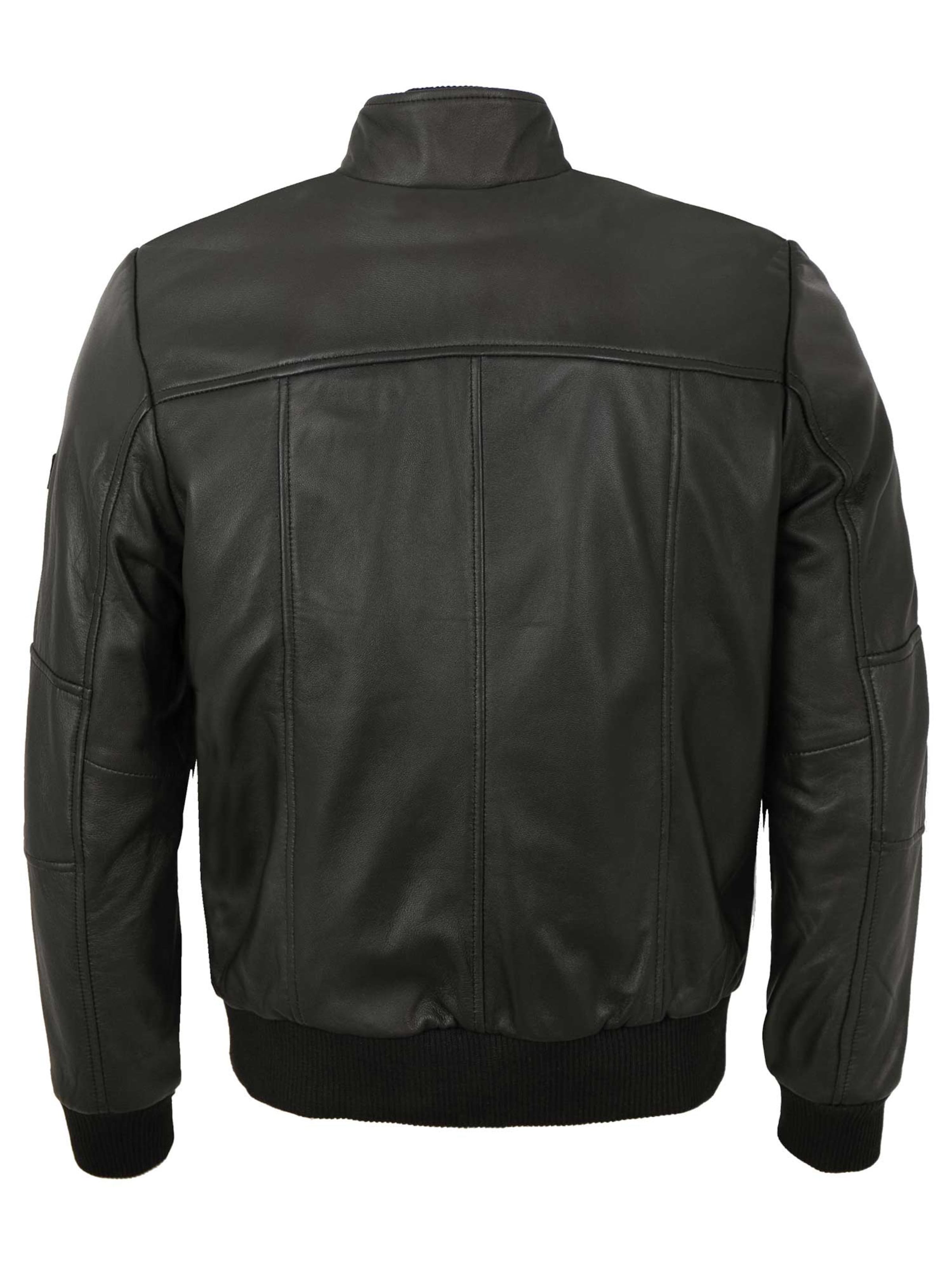 Bruno Banani Übergangsjacke 'Ernesto'‌‌‌‌‌‌‌‌‌ in Schwarz