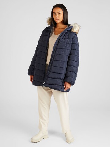 ONLY Carmakoma Winterjacke in Blau