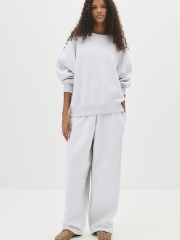 Felpa di Pull&Bear in grigio: frontale