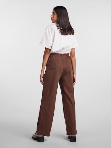 PIECES Wide leg Broek in Bruin