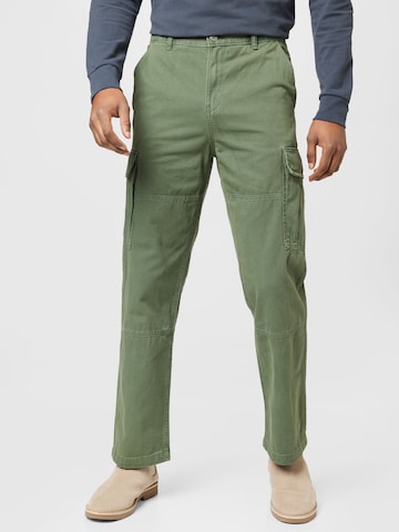 Loosefit Pantalon cargo 'Joel' WEEKDAY en vert : devant