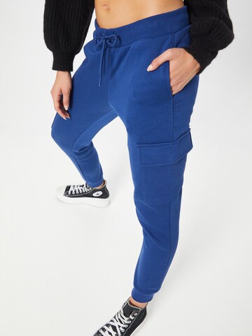 Urban Classics Tapered Cargo trousers in Blue