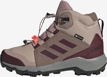 ADIDAS TERREX - Botas em roxo: frente
