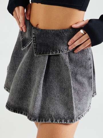 ABOUT YOU x Laura Giurcanu Skirt in Grey