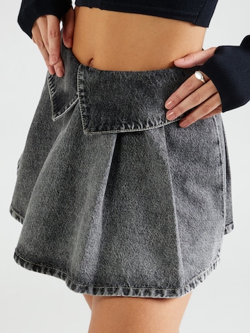 ABOUT YOU x Laura Giurcanu Skirt in Grey