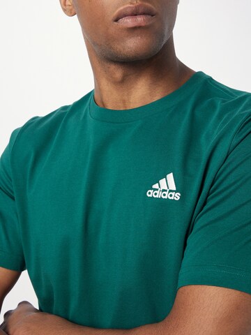 Tricou funcțional 'Essentials' de la ADIDAS SPORTSWEAR pe verde