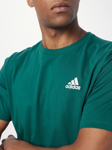 ADIDAS SPORTSWEAR Sportshirt 'Essentials' in Grün