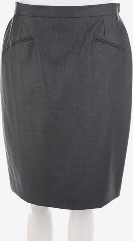 AKRIS Skirt in XL in Grey: front