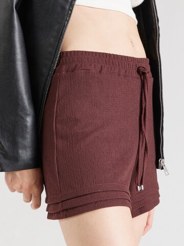 Regular Pantalon 'Zoey' ABOUT YOU en marron