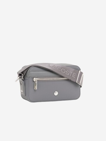 LACOSTE Skuldertaske i grå