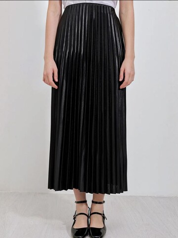 Bigdart - Saia em preto: frente