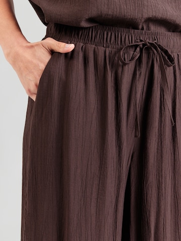 OPUS - Pierna ancha Pantalón 'Marou' en marrón