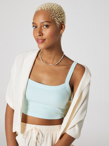 Top 'Grace' di A LOT LESS in blu