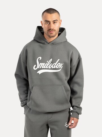Smilodox Sweatshirt 'Lorik' in Grey: front
