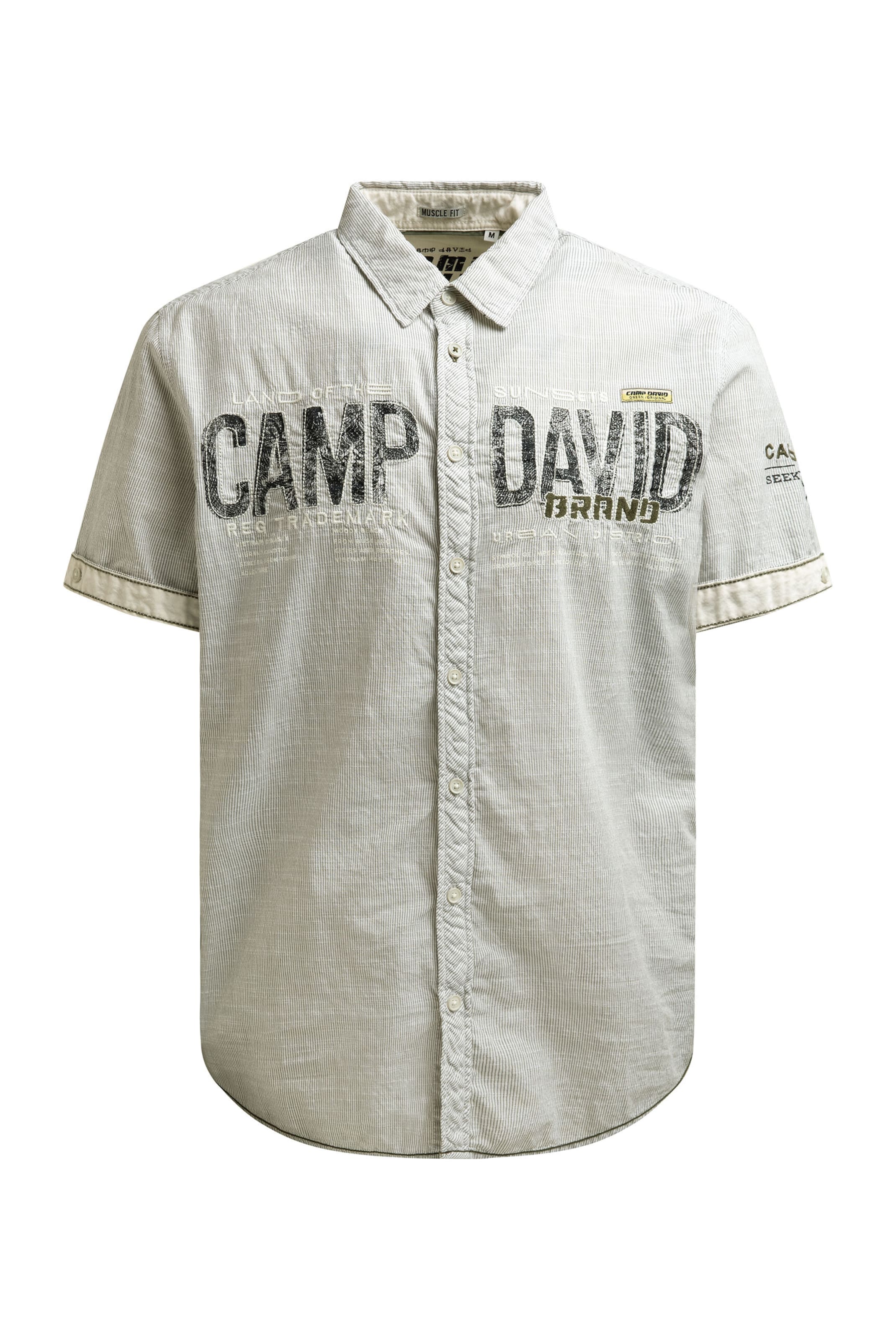 CAMP DAVID Slim fit Button Up Shirt in Green: front