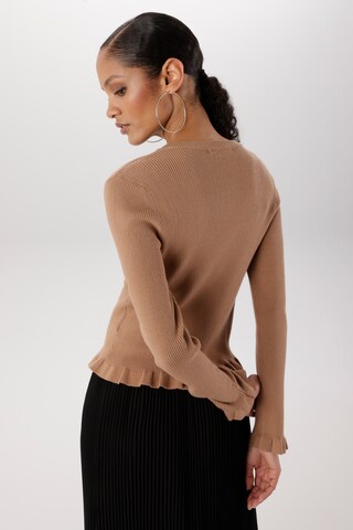 Aniston SELECTED Strickjacke in Braun