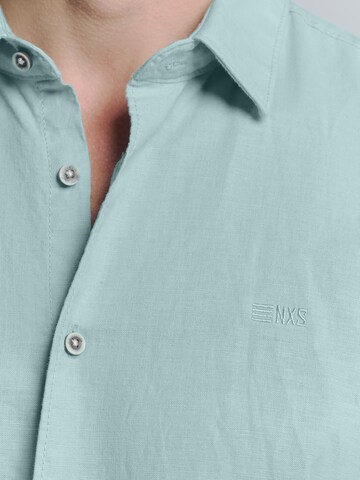 Coupe regular Chemise No Excess en bleu : devant