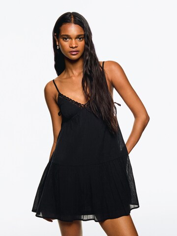 Abito estivo di Bershka in nero: frontale