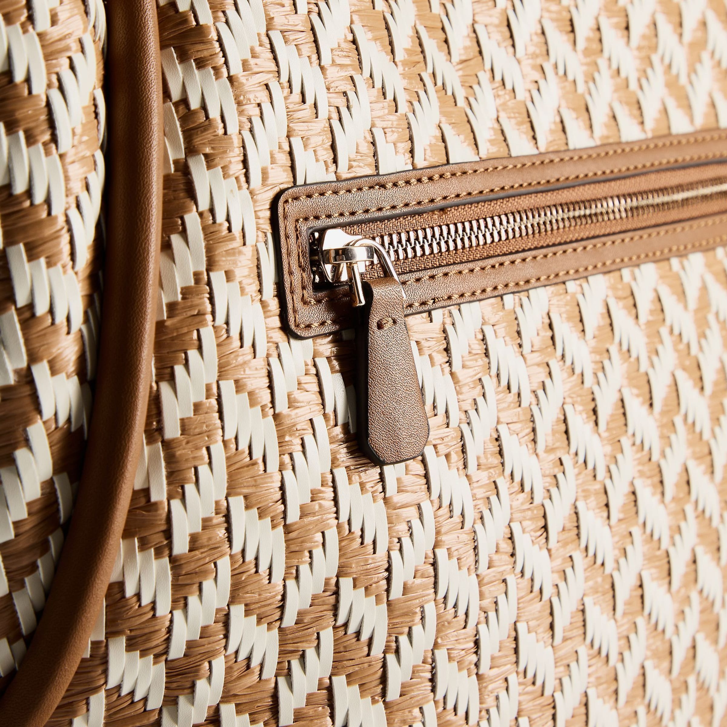 Cabas 'Tessi' GUESS en marron