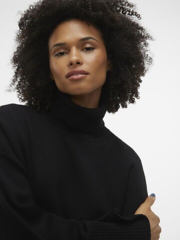 VERO MODA Sweater 'VMGold Needle' in Black