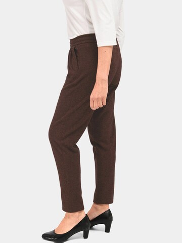 Goldner Tapered Pleat-Front Pants in Brown