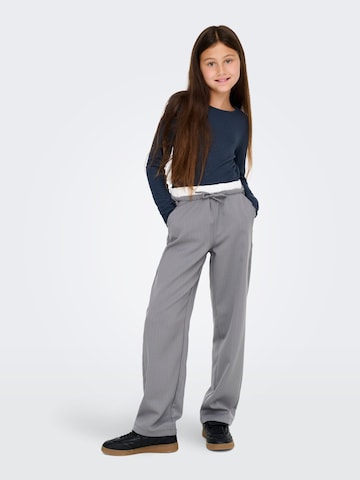 ONLY Baggy Trousers in Grey