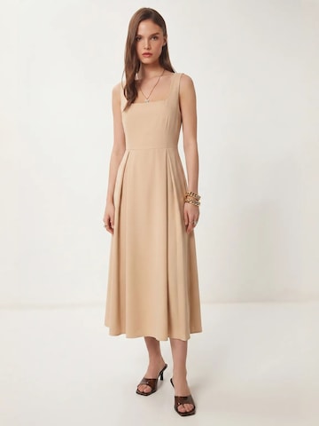 Happiness İstanbul Jurk 'Midi' in Beige: voorkant