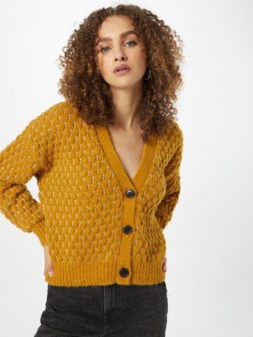 VERO MODA Вязаная кофта 'WINNIE' в Коричневый