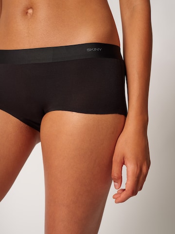 Panty di Skiny in nero