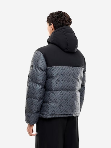 EA7 Emporio Armani - Abrigo de invierno en gris