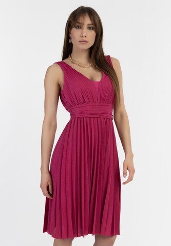 faina Cocktail Dress in Pink: front