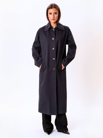 ITS MAY Between-Seasons Coat 'Harper' in Black: front