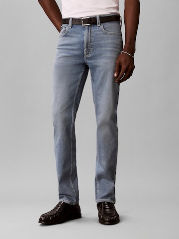 Coupe slim Jean Calvin Klein en bleu : devant