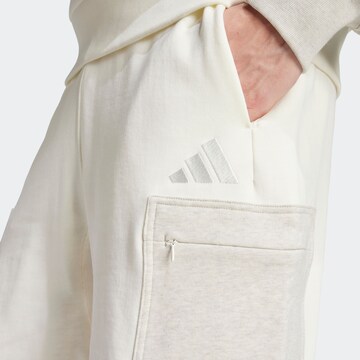 ADIDAS SPORTSWEAR Loosefit Παντελόνι φόρμας 'ALL SZN' σε λευκό