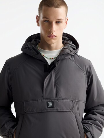 Pull&Bear Jacke in Grau