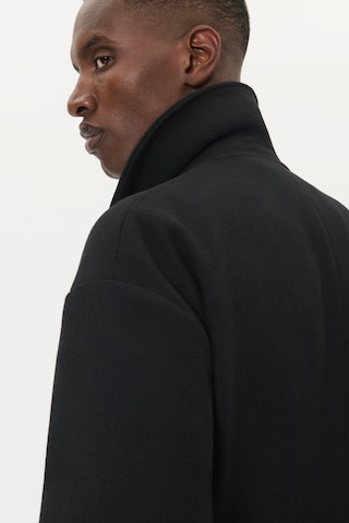 Manteau mi-saison 'Bullmer' Matinique en noir