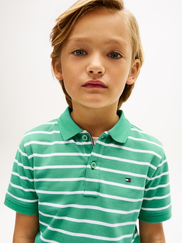 TOMMY HILFIGER Poloshirt 'Essential' in Grün