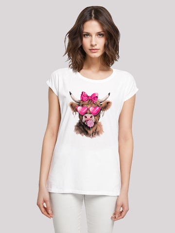 F4NT4STIC T-Shirt 'Highland Cow Valentinstag Sonnenbrille' in Weiß: Vorderseite