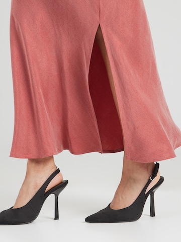 Gonna 'MMBias Nadie' di MOS MOSH in rosa