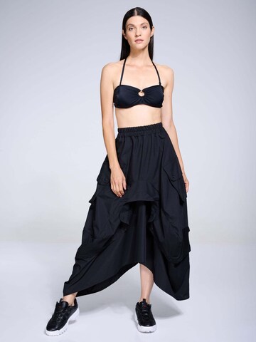 Metamorphoza Skirt in Black