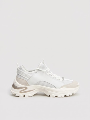 Baskets basses 'Womens Medusa White Shoes' STEVE MADDEN en blanc