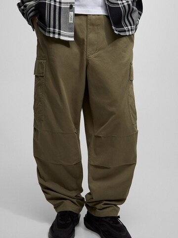 Pull&Bear Loosefit Hose in Grün