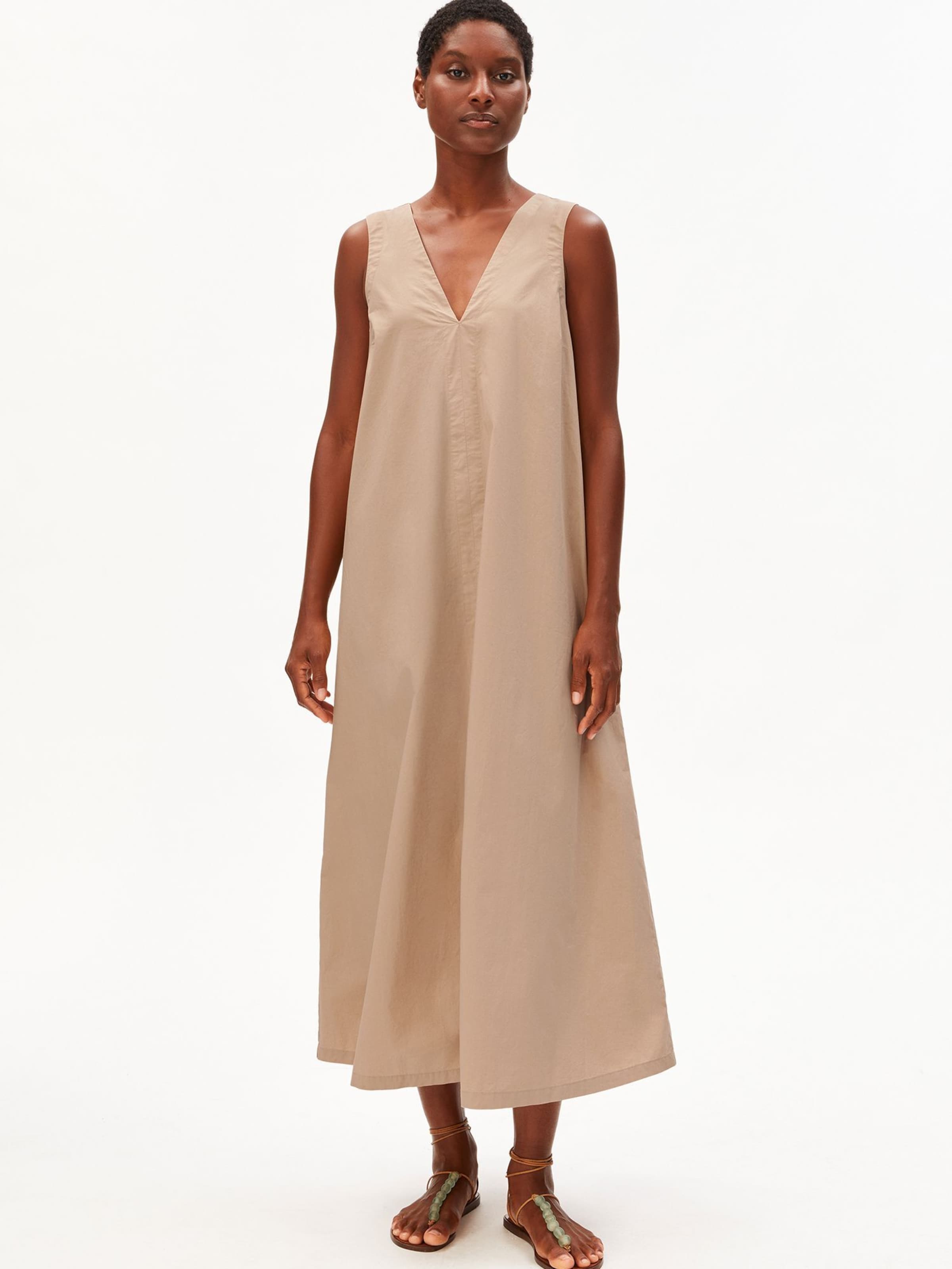 ARMEDANGELS Jurk in Bruin: voorkant