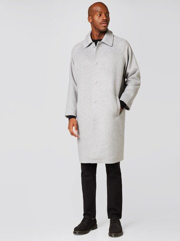 ABOUT YOU x Alvaro Soler Between-Seasons Coat 'Joscha' in Grey: front