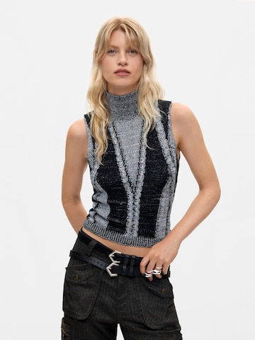 Pull-over Desigual en noir : devant