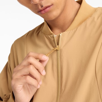 new balance Sweater in Beige